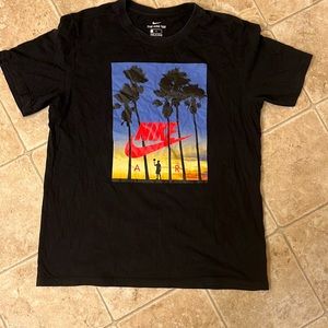 Nike men’s t-shirt